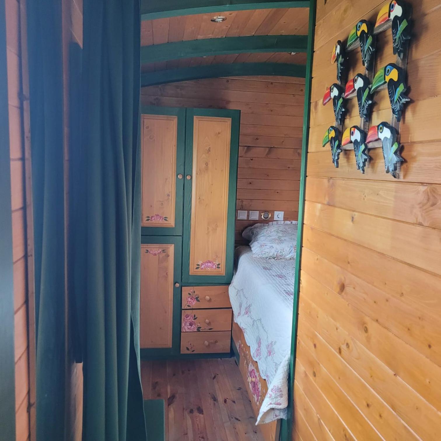 Roulotte Maisonthiers Blanot  Zewnętrze zdjęcie